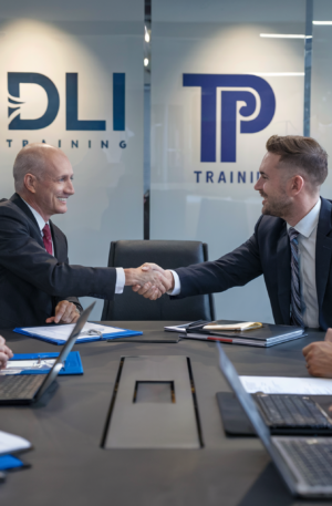 online business management bachelor allowing to get competencies for business jobs