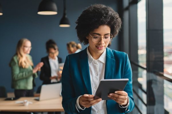 Practical strategic human resource management online course training series for learners want to be a professionals in HR and get these skills